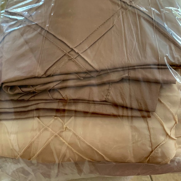 New Queen satin like Duvet cover with 2 pillow case - Picture 1 of 2